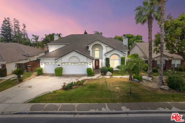 10711 Four Bears Drive, Bakersfield, CA 93312 - Image #1