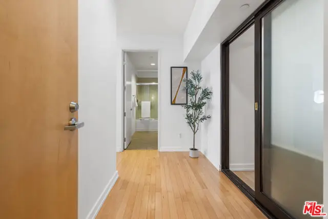 801 S Grand Avenue #1508, Los Angeles, CA 90017 - Image #2