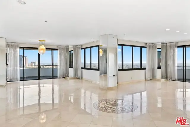 10560 Wilshire Boulevard #1806, Los Angeles, CA 90024 - Image #3