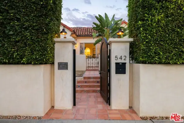 542 N Curson Avenue, Los Angeles, CA 90036