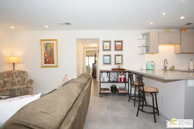 365 N Saturmino Drive #5, Palm Springs, CA 92262 - Image #3