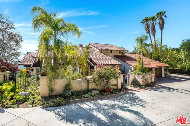 1382 Edgehill Place, Pasadena, CA 91103 - Image #2