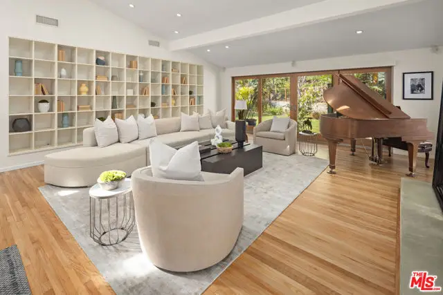 707 Jacon Way, Pacific Palisades, CA 90272 - Image #3