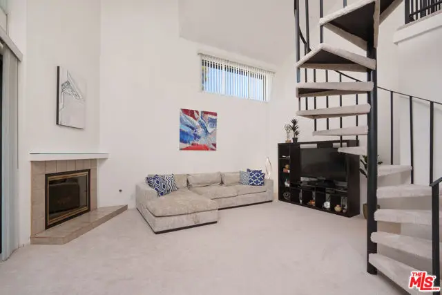 8114 Manitoba Street #208, Playa Del Rey, CA 90293 - Image #3