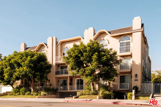 11445 Moorpark Street #8, North Hollywood, CA 91602 - Image #2