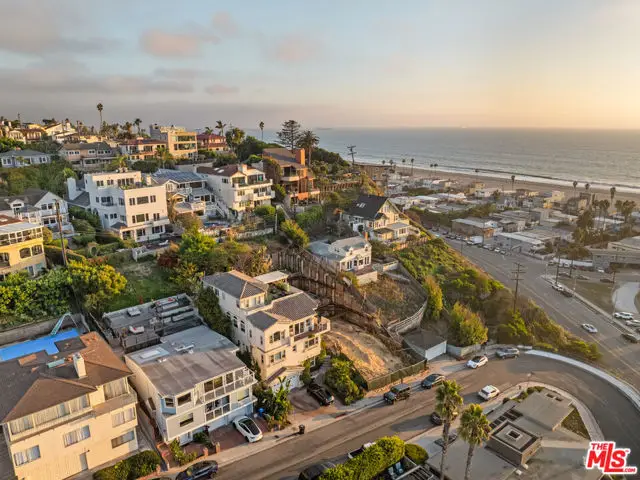 210 Montreal Street, Playa Del Rey, CA 90293 - Image #1