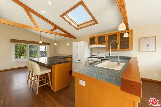 643 Santa Clara Avenue, Venice, CA 90291 - #3