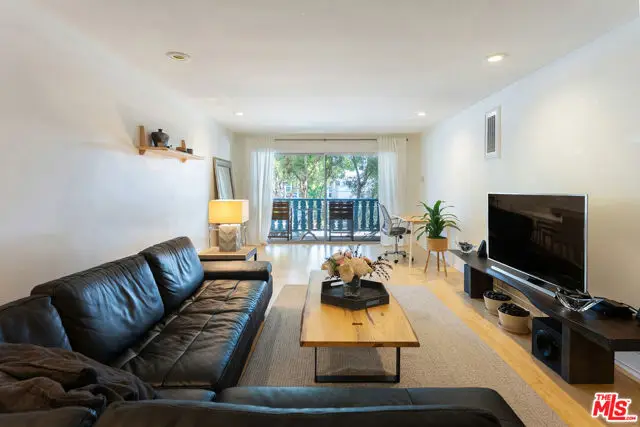 1255 10th Street #106, Santa Monica, CA 90401 - Image #3