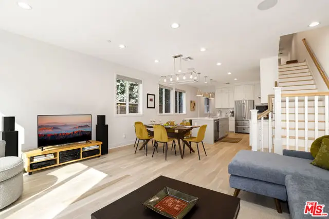 1741 S S Marvin Ave, Los Angeles, CA 90019 - Image #2