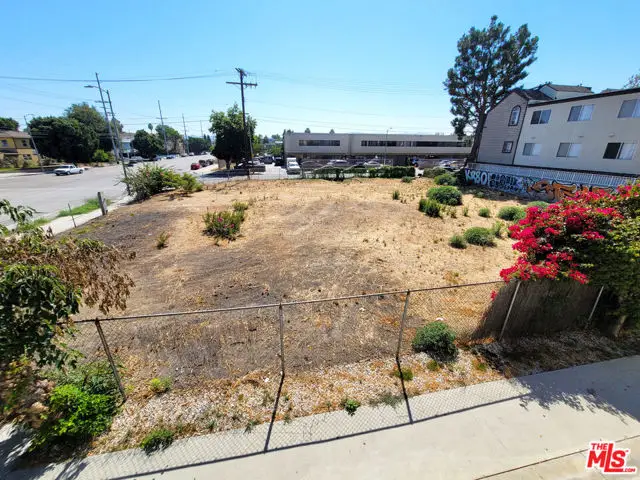 7005 Woodley Avenue, Van Nuys, CA 91406 - Image #3