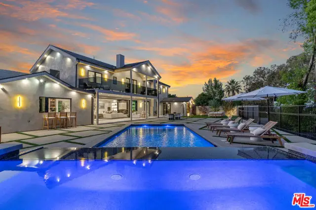 5036 Shirley Avenue, Tarzana, CA 91356 - Image #2