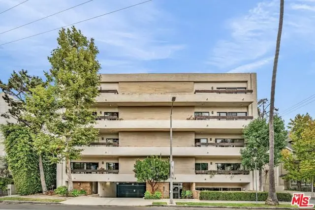 814 Amherst Avenue #203, Los Angeles, CA 90049 - Image #2