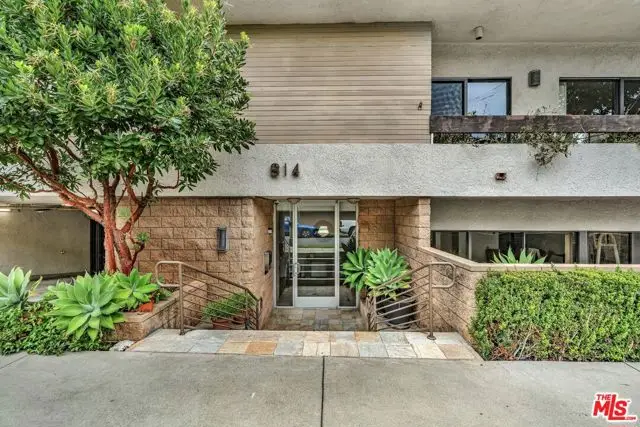 814 Amherst Avenue #203, Los Angeles, CA 90049 - Image #3