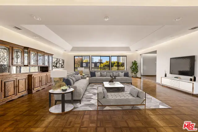 1220 Roxbury Drive #302, Los Angeles, CA 90035 - #1