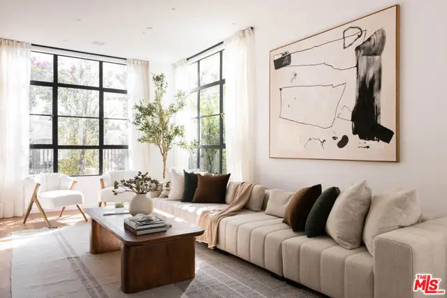 745 Sunset Avenue, Venice, CA 90291 - Image #2