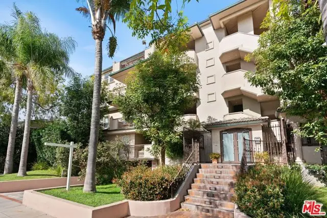 8121 Norton Avenue #202, West Hollywood, CA 90046 - Image #2