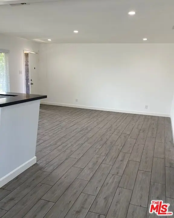 1049 Larch Street #4, Inglewood, CA 90301 - Image #3