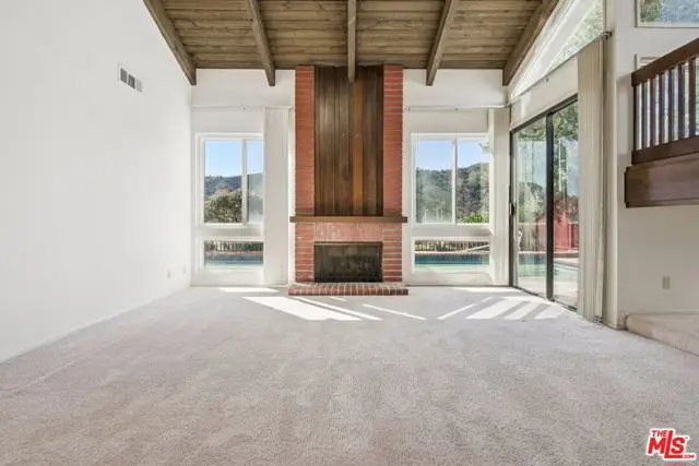 16999 Avenida De Santa Ynez, Pacific Palisades, CA 90272 - #2
