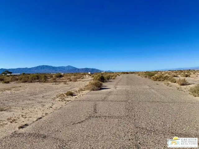 2215 La Brisa Court, Thermal, CA 92274 - #2