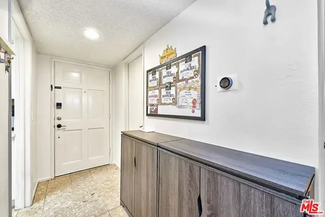 631 S Kenmore Avenue #106, Los Angeles, CA 90005 - Image #2