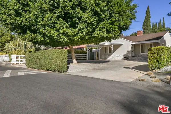 13947 Archwood Street, Van Nuys (los Angeles), CA 91405