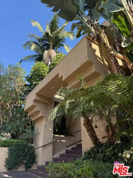 970 Palm Avenue #218, West Hollywood, CA 90069 - Image #2