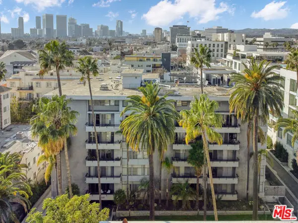 121 S Palm Drive #203, Beverly Hills, CA 90212