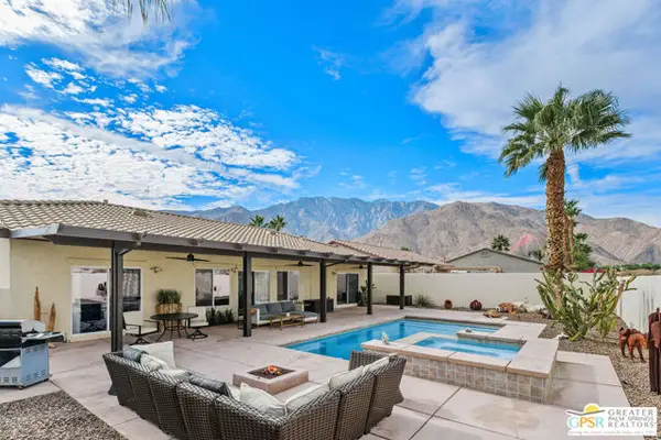 874 Summit Drive, Palm Springs, CA 92262