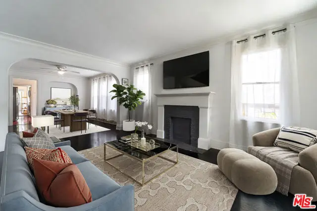 917 S Sycamore Avenue, Los Angeles, CA 90036 - Image #2