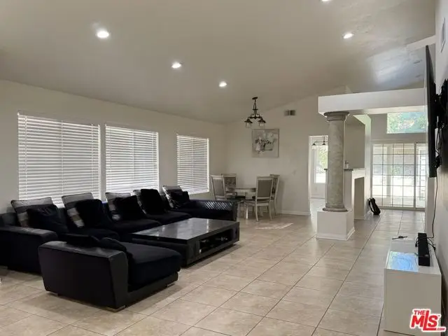 2538 Lowell Court, Simi Valley, CA 93065 - Image #3