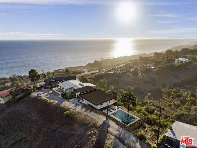 4615 Via Vienta Street, Malibu, CA 90265 - Image #3