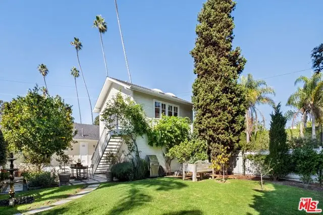 2621 Grandview Avenue, Venice, CA 90291 - Image #2