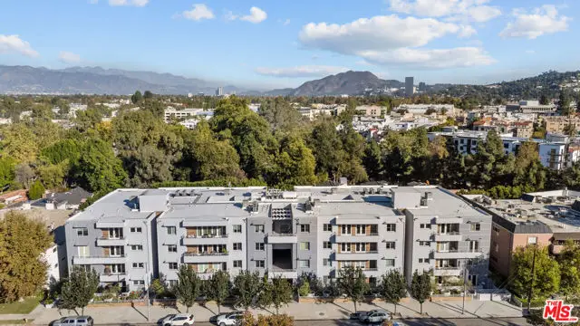 4240 Laurel Canyon Boulevard #401, Studio City, CA 91604 - Image #2