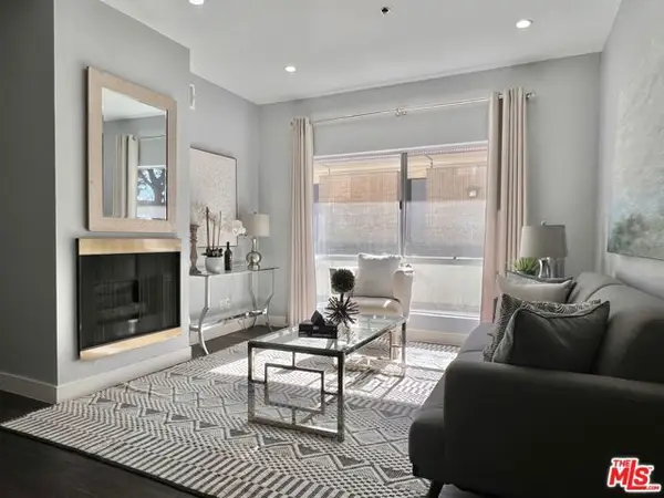 156 S Oak Knoll Avenue #101, Pasadena, CA 91101