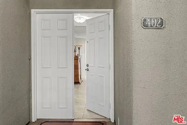 8455 Fountain Avenue #402, West Hollywood, CA 90069 - Image #2