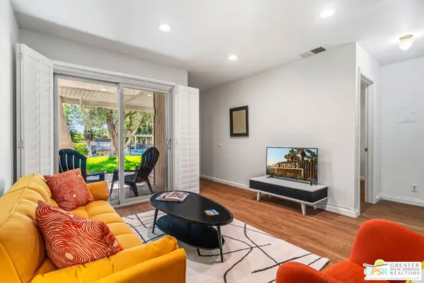 550 N Villa Court #116, Palm Springs, CA 92262