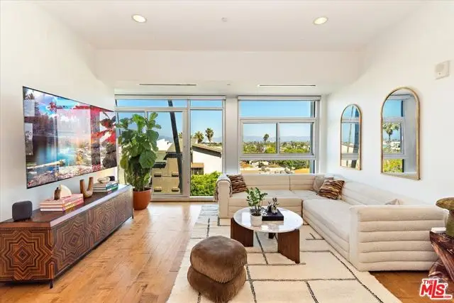3111 Via Dolce #402, Marina Del Rey, CA 90292 - Image #3