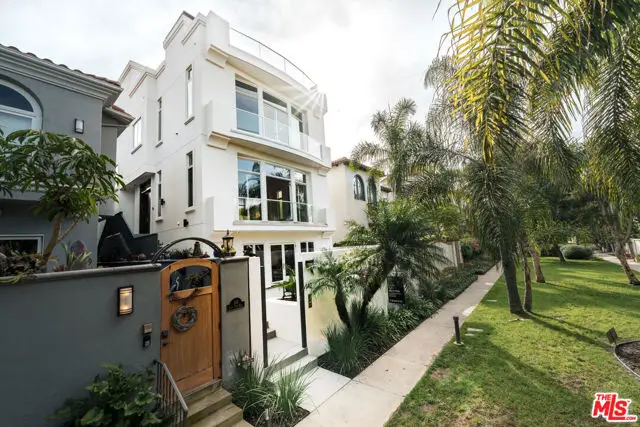 142 Union Jack Mall, Marina Del Rey, CA 90292 - Image #1