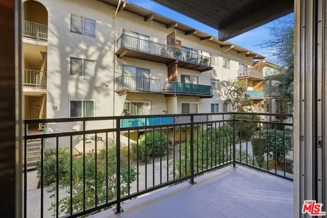 5460 White Oak Avenue #G111, Encino, CA 91316 - Image #2