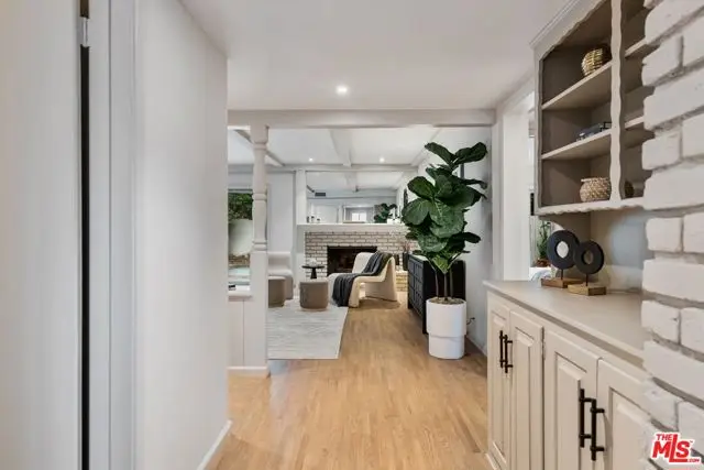 15115 Gilmore Street, Van Nuys, CA 91411 - Image #3