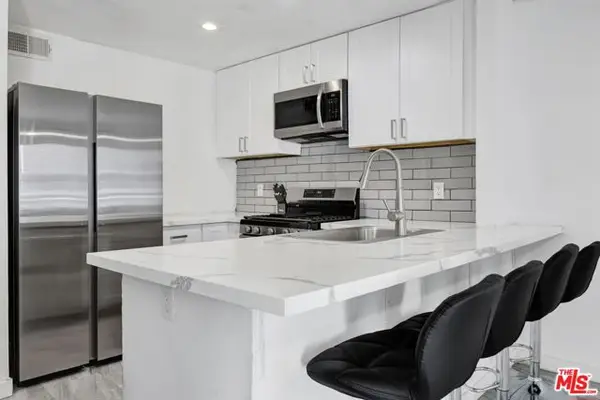 12330 Osborne Street #77, Pacoima (los Angeles), CA 91331