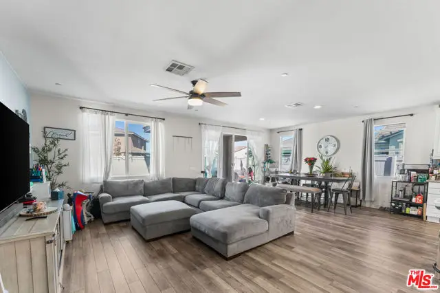 5101 W Avenue J5, Lancaster, CA 93536 - #3