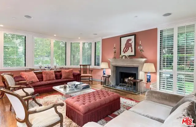 300 N Swall Drive #107, Beverly Hills, CA 90211 - Image #2