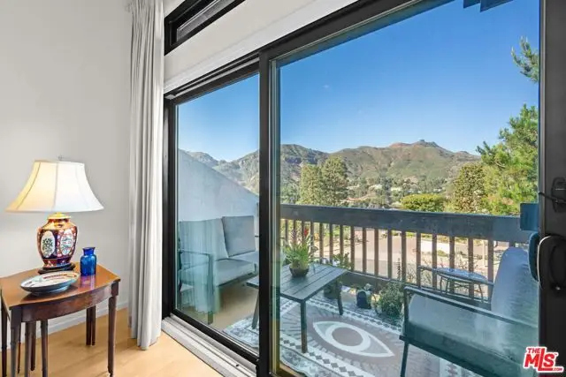 1622 Michael Lane, Pacific Palisades, CA 90272 - Image #3