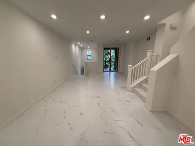 65 Plateau, Irvine, CA 92618 - Image #3