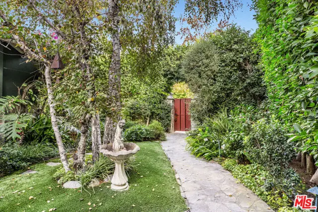 5107 Colfax Avenue, Valley Village, CA 91601 - Image #3