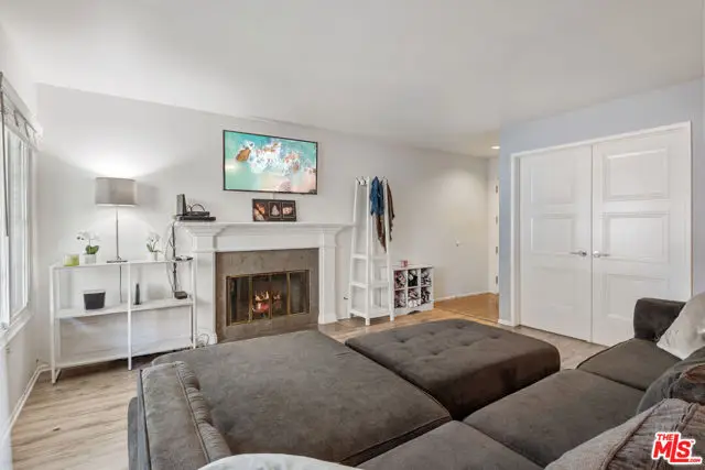 3867 Thorncroft Lane #B, Inglewood, CA 90305 - #1