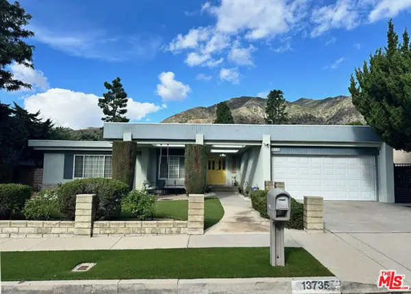 13735 Aldergrove Street, Sylmar (los Angeles), CA 91342