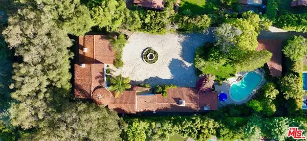 334 N Carmelina Avenue, Los Angeles, CA 90049