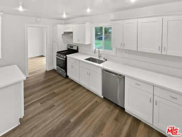 704 Mountain Avenue, Pomona, CA 91767 - Image #2